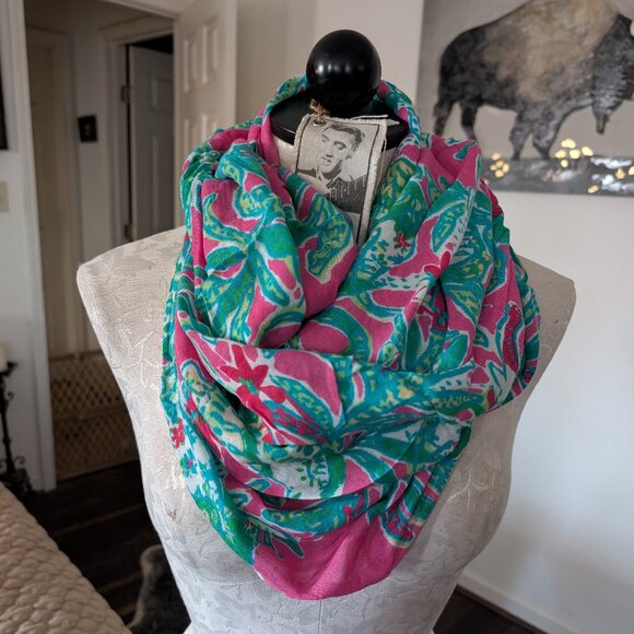 Lilly Pulitzer Accessories - Lilly Pulitzer Infinity Scarf
